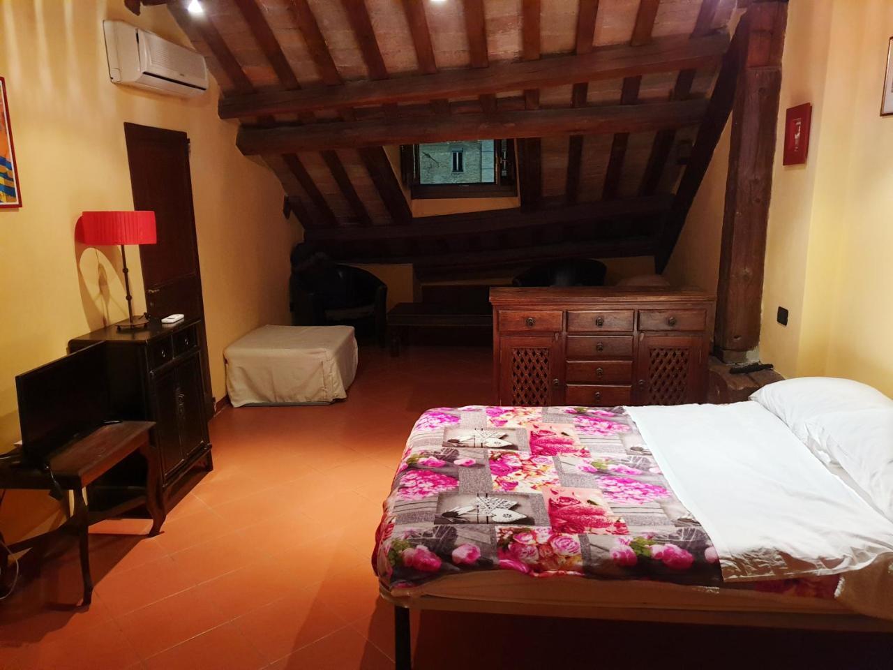 Apartment Garibaldi Ferrara Luaran gambar